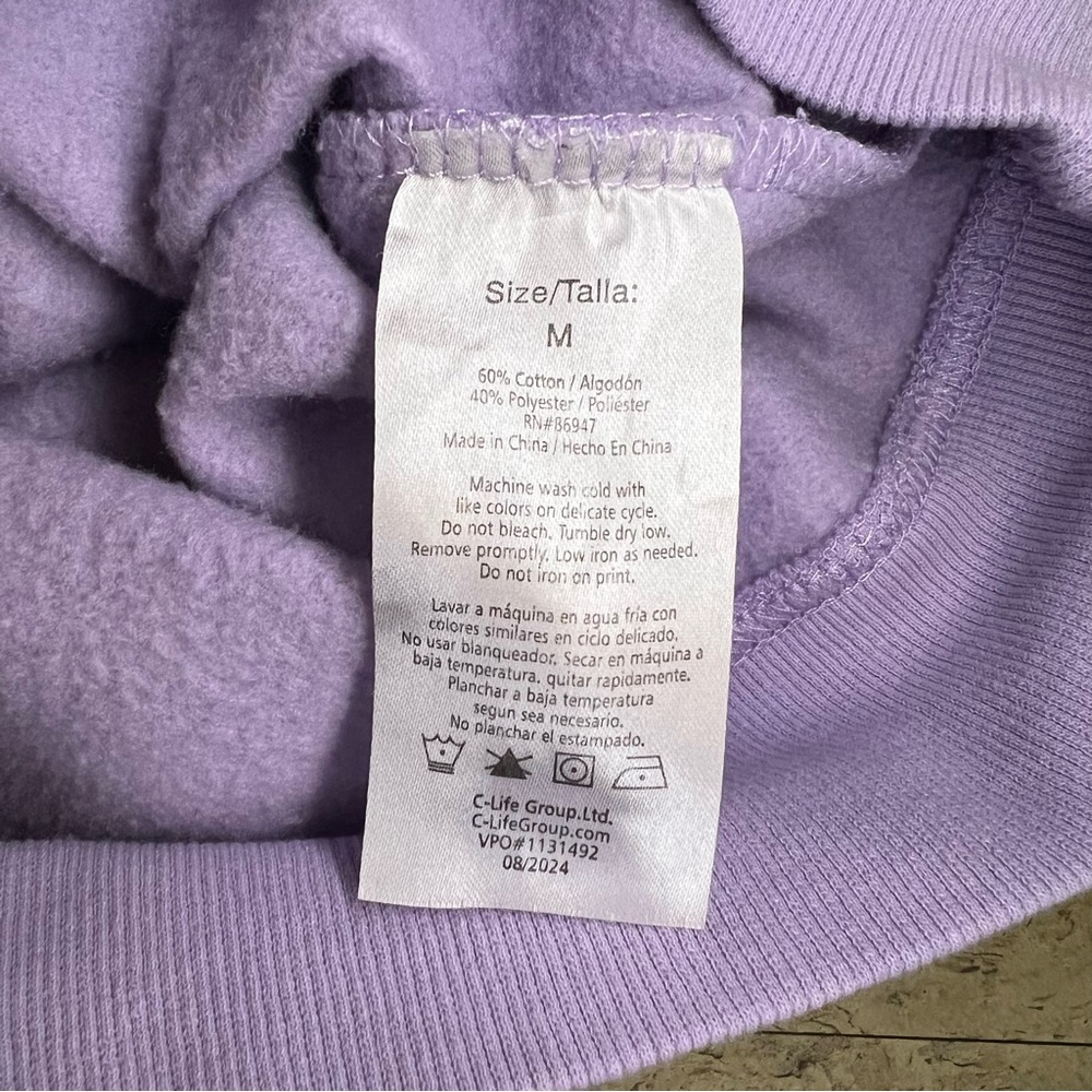 Disney World Sweatshirt Minnie "Vibin & Thrivin"  Long Sleeve Pullover Medium - Picture 5 of 8
